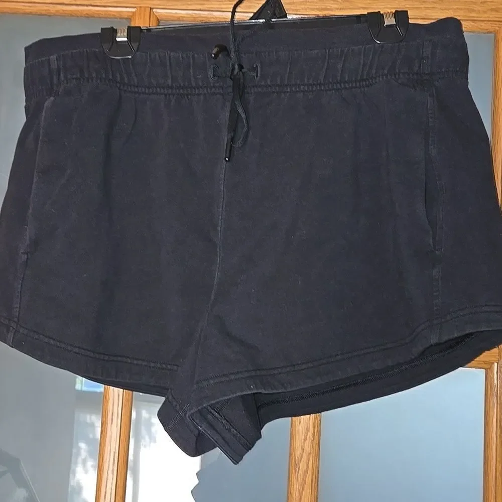 Lululemon Inner Glow Short 3" Terry Black Size 14 Womens Plus Pockets - Picture 10 of 16